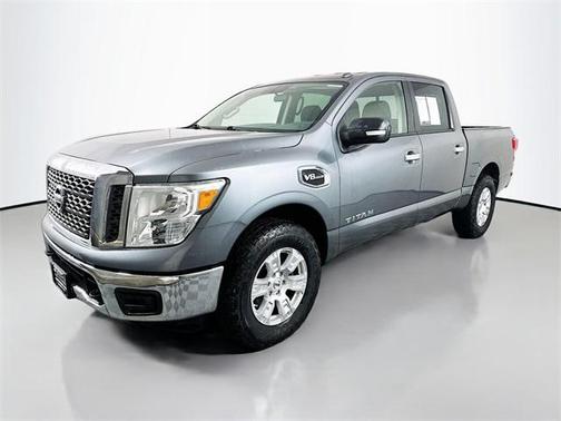 2017 Nissan Titan SV