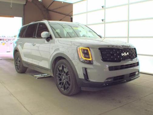 Wolf Gray 2022 Kia Telluride SX