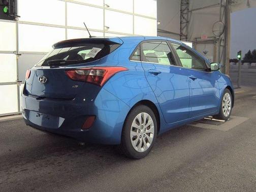 2017 Hyundai Elantra GT Base