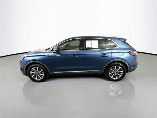 2019 Lincoln Nautilus Select