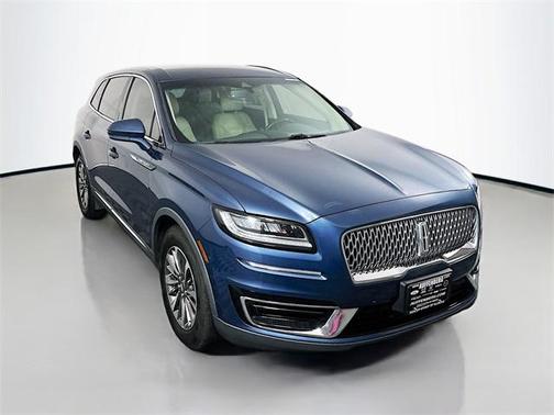 2019 Lincoln Nautilus Select