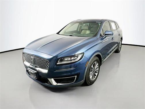 2019 Lincoln Nautilus Select