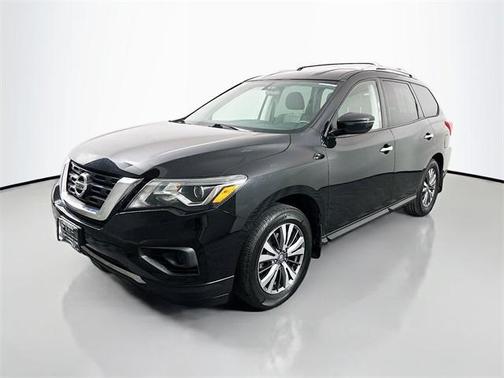 2020 Nissan Pathfinder S