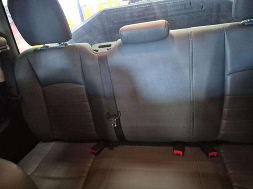 Bright White Clearcoat 2016 RAM 1500 Tradesman