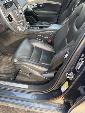 2021 Volvo XC90 T6 Inscription