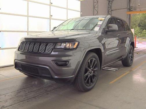 2017 Jeep Grand Cherokee Altitude