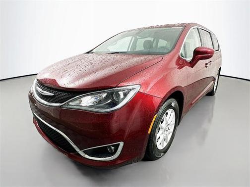 2020 Chrysler Pacifica Touring