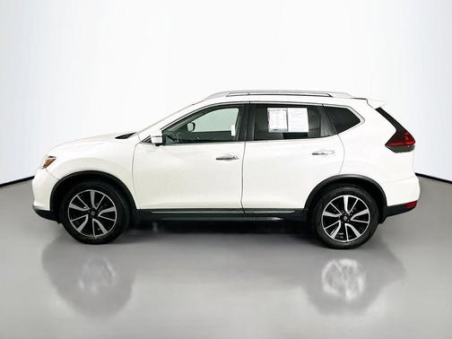 Pearl White Tricoat 2020 Nissan Rogue SL