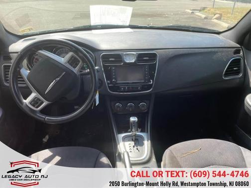 2012 Chrysler 200 Touring