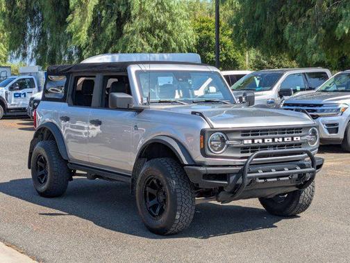2022 Ford Bronco Black Diamond