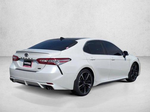 Wind Chill Pearl 2020 Toyota Camry XSE