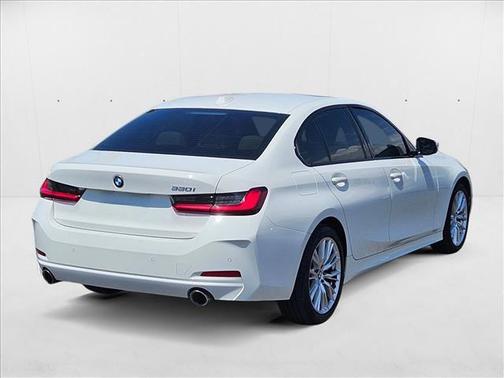 2023 BMW 330 330i