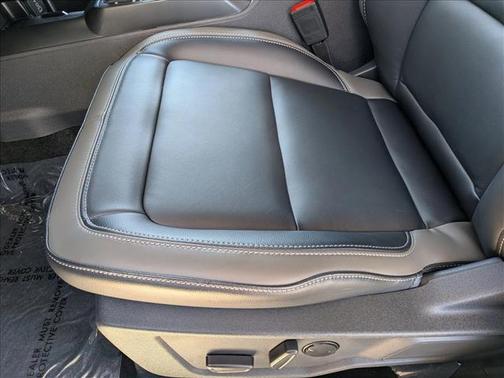 Oxford White 2026 Ford Bronco Outer Banks