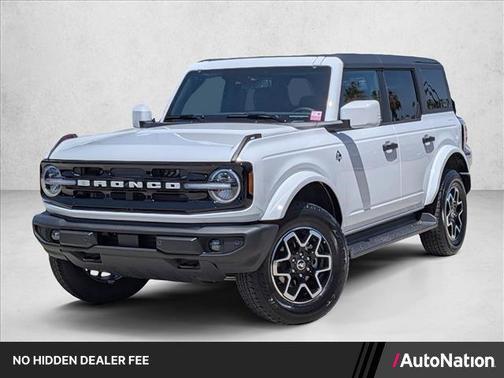 Oxford White 2026 Ford Bronco Outer Banks