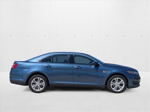 2018 Ford Taurus SEL