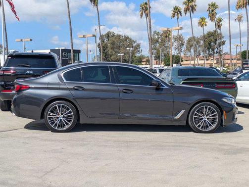 2021 BMW 540 540i