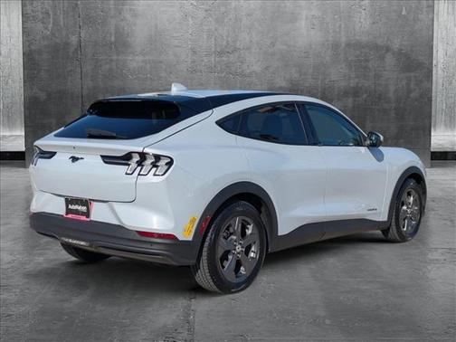 2022 Ford Mustang Mach-E Select