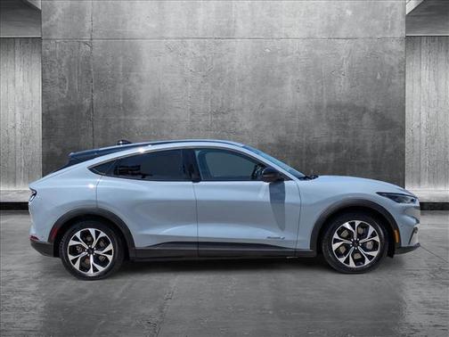 2024 Ford Mustang Mach-E Select