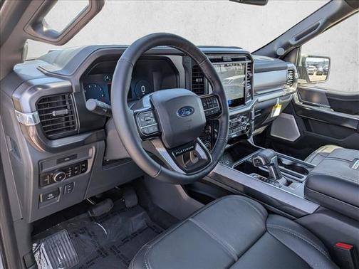 Avalanche 2026 Ford F-150 Platinum