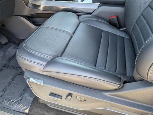 Avalanche 2026 Ford F-150 Platinum