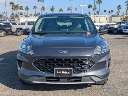 Magnetic Metallic 2020 Ford Escape SE