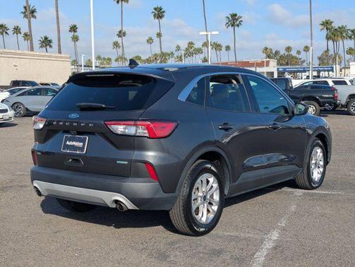 Magnetic Metallic 2020 Ford Escape SE