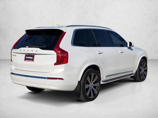 2024 Volvo XC90 Recharge Plug-In Hybrid T8 Ultimate Bright Theme 7-Seater