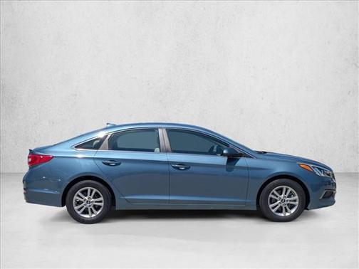Nouveau Blue 2017 Hyundai SONATA SE