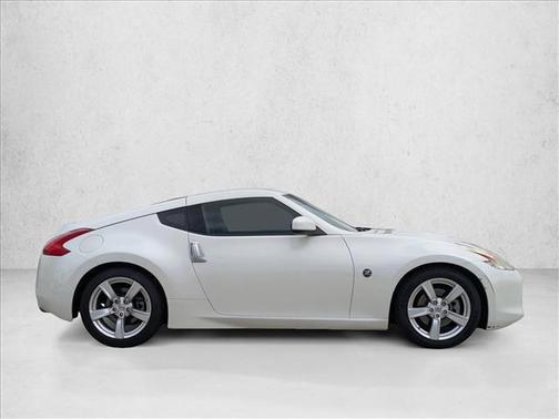 2011 Nissan 370Z Base