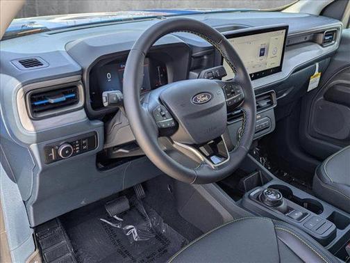2025 Ford Maverick Lobo Standard