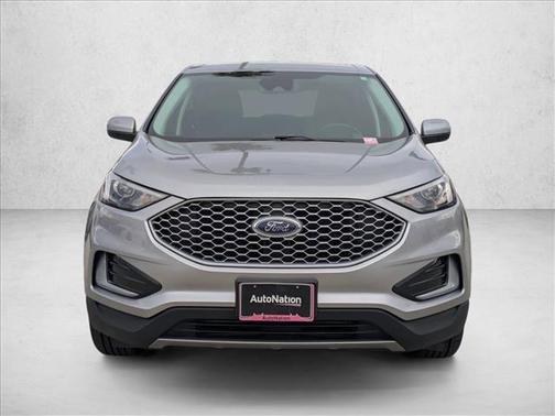 Iconic Silver Metallic 2023 Ford Edge SEL