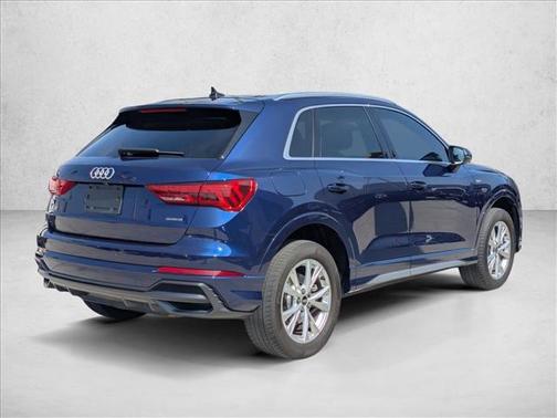 2022 Audi Q3 45 S line Premium