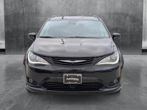 2018 Chrysler Pacifica Hybrid Limited