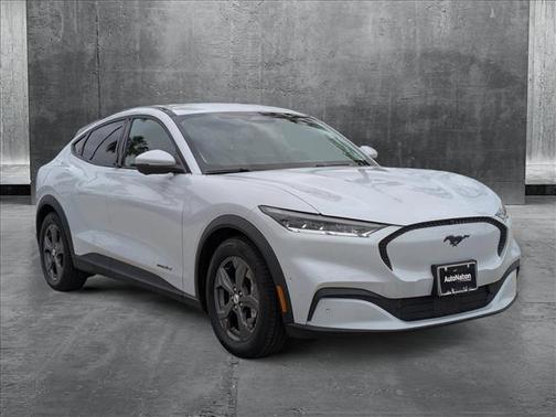 2022 Ford Mustang Mach-E Select