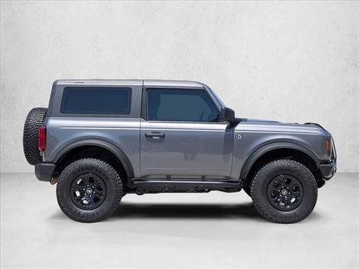 Carbonized Gray Metallic 2023 Ford Bronco Base