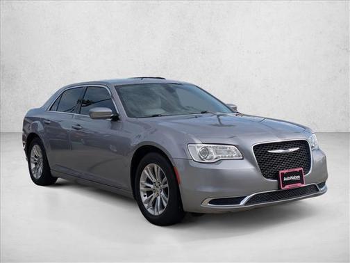 2017 Chrysler 300 Limited