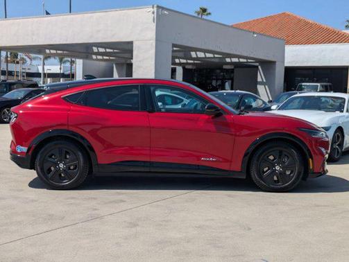 2021 Ford Mustang Mach-E California Route 1