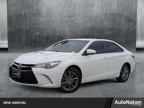 2016 Toyota Camry SE