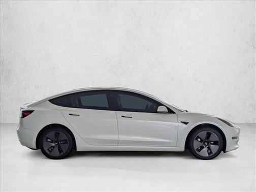 2022 Tesla Model 3 Standard Range