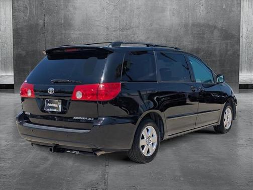 2008 Toyota Sienna XLE