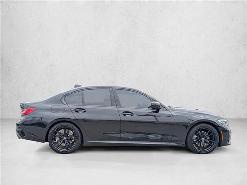 Black Sapphire Metallic 2020 BMW 330 330i