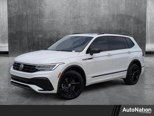 2024 Volkswagen Tiguan 2.0T SE R-Line Black