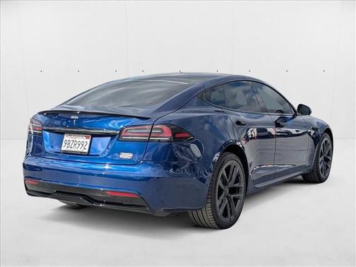 2022 Tesla Model S Plaid