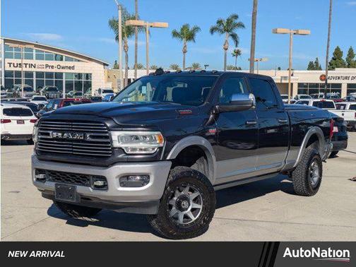 2020 RAM 2500 Laramie Crew Cab 4X4 6'4' Box