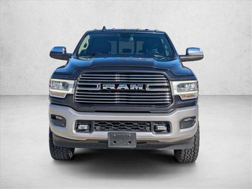 2020 RAM 2500 Laramie Crew Cab 4X4 6'4' Box