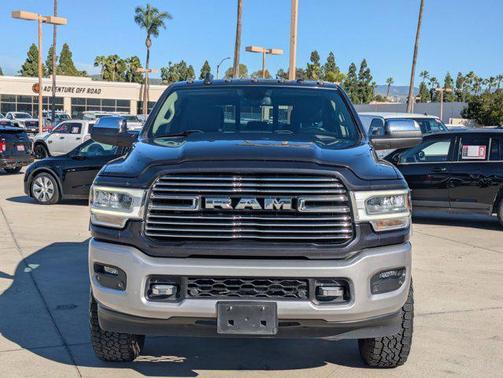 2020 RAM 2500 Laramie Crew Cab 4X4 6'4' Box