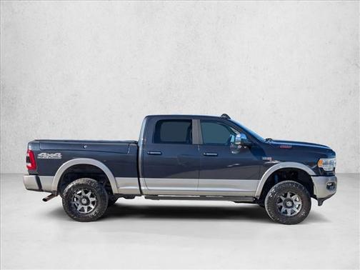 2020 RAM 2500 Laramie Crew Cab 4X4 6'4' Box