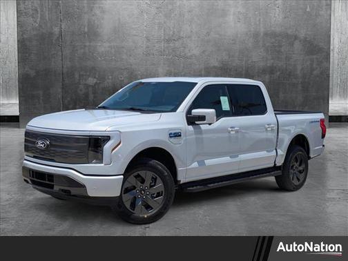 2025 Ford F-150 Lightning LARIAT