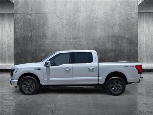 2025 Ford F-150 Lightning LARIAT