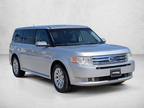 Ingot Silver Metallic 2011 Ford Flex SEL